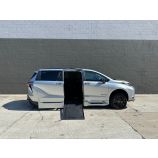 2025 Toyota Sienna XSE Sport 